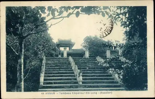 Ak  Annam Vietnam, Tombeau Empereur Gia-Long, Escalier