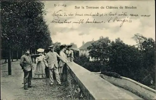 Ak Meudon Hauts de Seine, Sur la Terrasse du Château