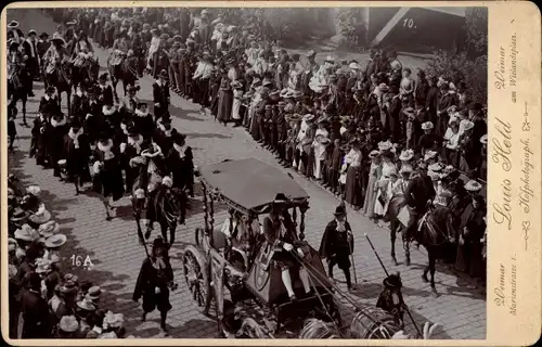 Foto Jena in Thüringen, Historischer Festzug, Kutsche