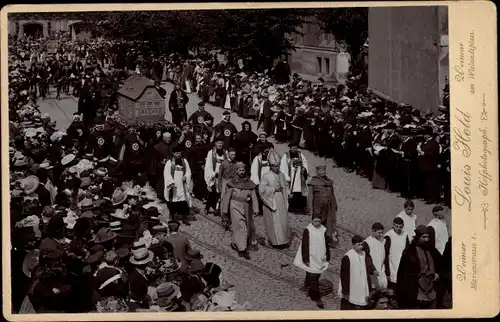 Foto Jena in Thüringen, Historischer Festzug, Festwagen, Geistliche