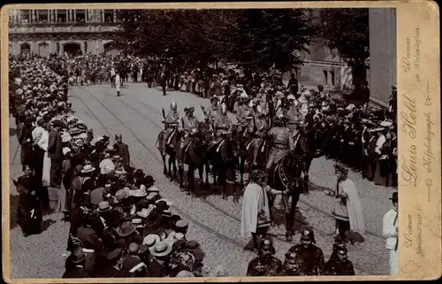 Foto Jena in Thüringen, Historischer Festzug, Reiter