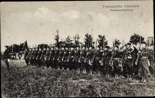 Ak Französische Infanterie in Paradeaufstellung