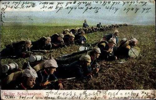 Ak Deutsche Soldaten in Uniformen in der Schützenlinie