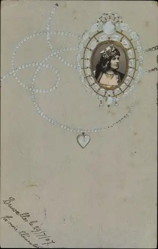 Präge Passepartout Foto Ak Portrait einer Frau, Araberin