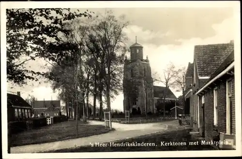 Ak 's Heer Hendrikskinderen Zeeland Niederlande, Kerktoren met Marktplein