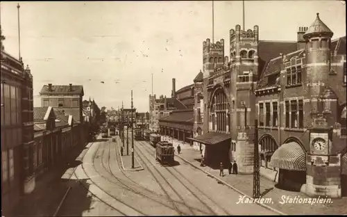 Ak Haarlem Nordholland Niederlande, Stationsplein