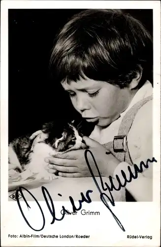 Ak Schauspieler Oliver Grimm, Portrait mit Katze, Autogramm
