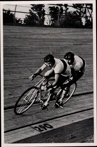 Sammelbild Olympia 1936, Radrennfahrer Ernst Ihbe und Charly Lorenz, Zweisitzfahren