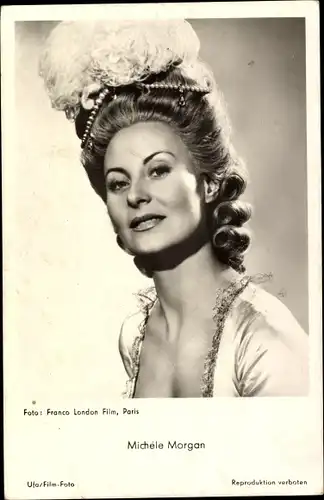 Ak Schauspielerin Michele Morgan, Portrait, Hut mit Feder