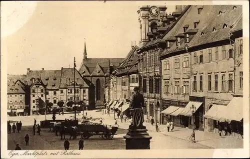 Ak Eger Reg. Karlsbad, Marktplatz, Rathaus
