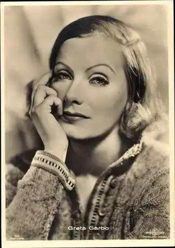 Ak Schauspielerin Greta Garbo, Portrait, Ross 525