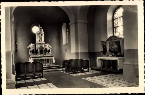 Ak Radhošť Radhoscht Region Pardubice, Inneres der Kapelle, Bild der Madona von Liebscher