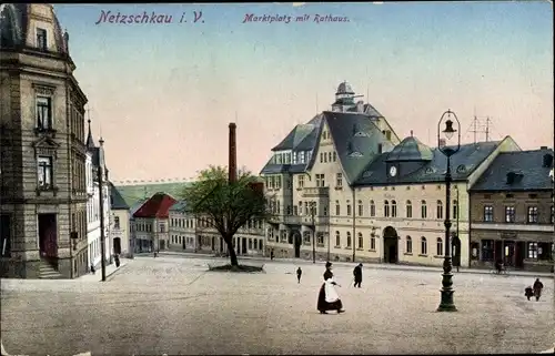 Ak Netzschkau im Vogtland, Marktplatz mit Rathaus