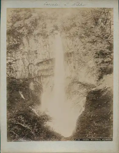 Foto Nikko Präfektur Tochigi Japan, Kegon Waterfall