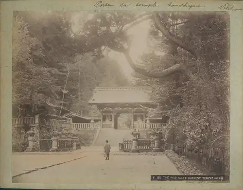 Foto Nikko Präfektur Tochigi Japan, The Nio Gate at the Buddhist Temple