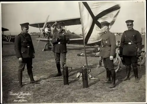Foto Fritz Klinke, Flughafen Berlin Tempelhof, Luftpolizei, Vorbereitungen f. Flugveranstaltung 1927