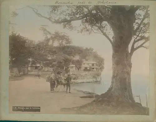 Foto Honmoku near Yokohama Präf. Kanagawa Japan, view of the bay, rickshaw