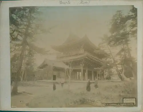 Foto Kyoto Präf. Kyoto Japan, Chion-in Temple, monk