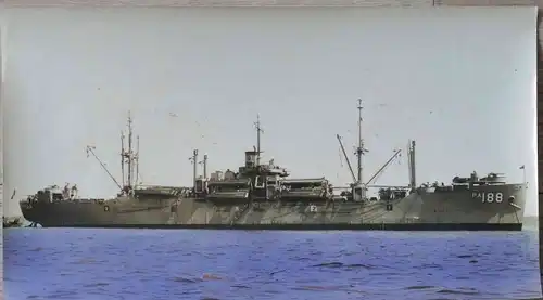 Foto US Kriegsschiff USS Olmstedt, PA-188, Transporter