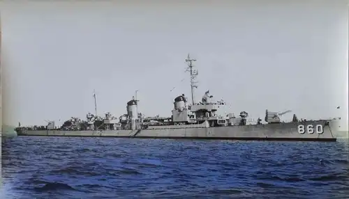 Foto US Kriegsschiff USS Mc Caffery, DD-860