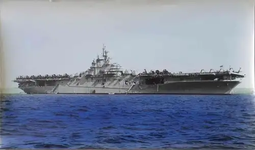 Foto US Kriegsschiff der Navy, Unbekannter Flugzeugträger