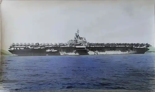 Foto US Kriegsschiff der Navy, Unbekannter Flugzeugträger