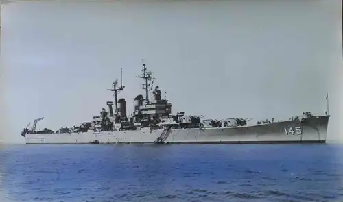 Foto US Amerikanisches Kriegsschiff USS Roanoke CL-145, light cruiser