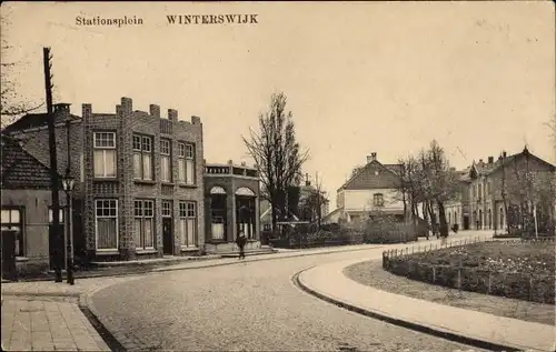 Ak Winterswijk Gelderland Niederlande, Stationsplein, Bahnhof