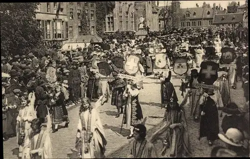 Ak Bruges Brügge Flandern Westflandern, Procession du St. Sang, La Belgique, Groupe des Nations