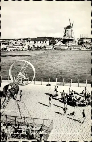 Ak Harderwijk Gelderland, Speeltuin en gezicht on Boulevard, Spielplatz, Windmühle