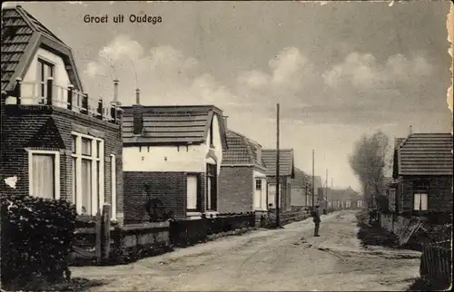 Ak Oudega Smallingerland Friesland Niederlande, Straßenpartie, Wohnhäuser