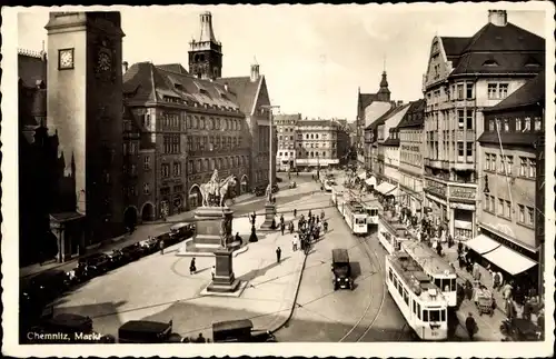 Ak Chemnitz in Sachsen, Markt, Straßenbahnen, Reiterstandbild, Uhrenturm