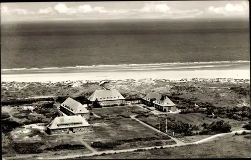 Ak Nordseebad Wangerooge in Ostfriesland, Kinderkurheim der Stadt Bremen, Strand