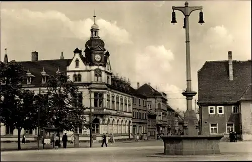 Ak Groitzsch im Kreis Leipzig, Platz des Friedens, Rathaus