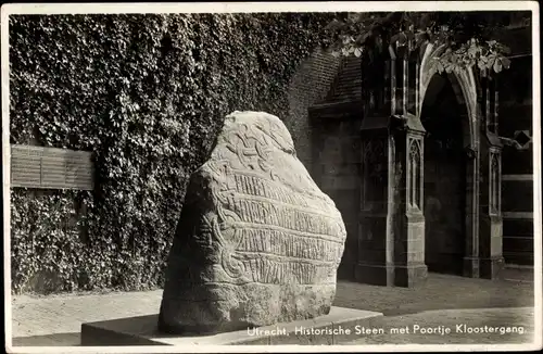 Ak Utrecht Niederlande, Historische Steen met Poortje Kloostergang