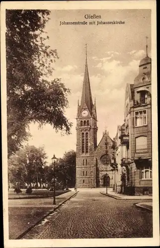 Ak Gießen an der Lahn Hessen, Johannesstraße mit Johanneskirche, Turmuhr