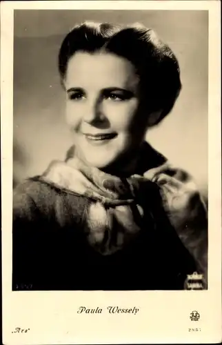 Ak Schauspielerin Paula Wessely, Portrait