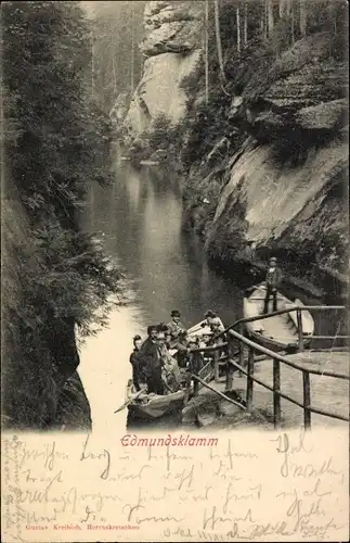 Ak Hřensko Herrnskretschen Elbe Region Aussig, Edmundsklamm, Ruderboot