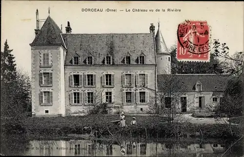 Ak Dorceau Orne, Le Chateau vu de la Riviere