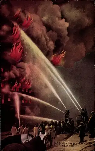 Ak New York City USA, High pressure in action, Feuerwehr, brennendes Haus