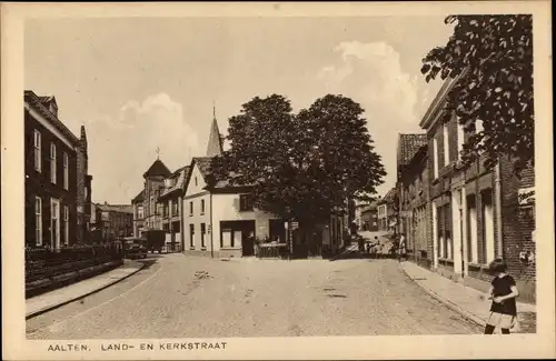 Ak Aalten Gelderland, Land- en Kerkstraat