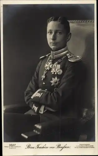 Ak Prinz Joachim von Preußen, Portrait in Uniform, Orden