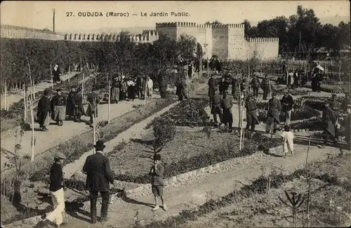 Ak Oudjda Oujda Marokko, Le Jardin Public, Gartenpartie, Soldaten