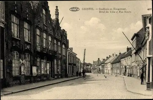 Ak Ghistelles Gistel Ghistel Westflandern, Hotel de Ville et Rue Haute