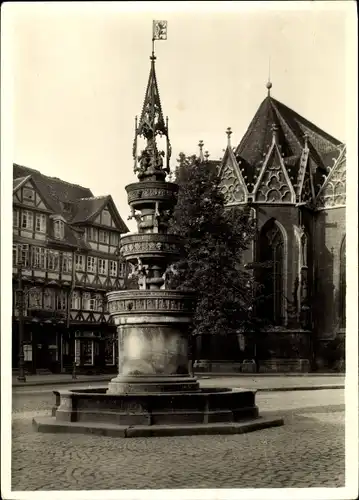 Ak Braunschweig in Niedersachsen, Altstadtmarkt, Brunnen, Martinikirche