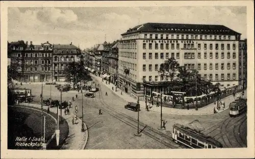 Ak Halle an der Saale, Riebeckplatz, Straßenbahn, Hotel Goldene Kugel