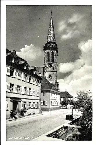 Ak Sinzheim in Baden Württemberg, Kirche, Straßenpartie