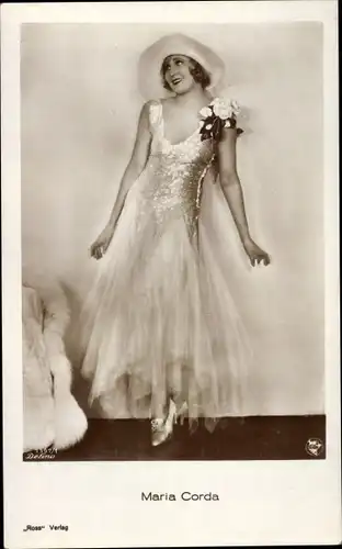 Ak Schauspielerin Maria Corda, Portrait im Kleid mit Hut
