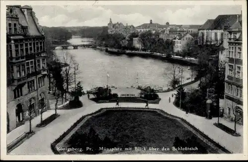 Ak Kaliningrad Königsberg Ostpreußen, Münzplatz mit Blick über den Schlossteich