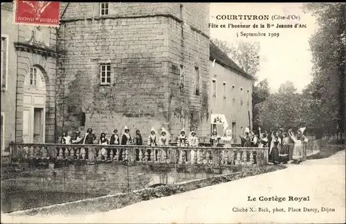 Ak Courtivron Côte d'Or, Le Cortege Royal, Fete en l'honneur de la B Jeanne d'Arc